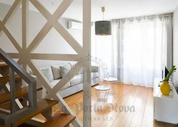 Casa Porta Nova Al Дом отдыха Гимарайнш